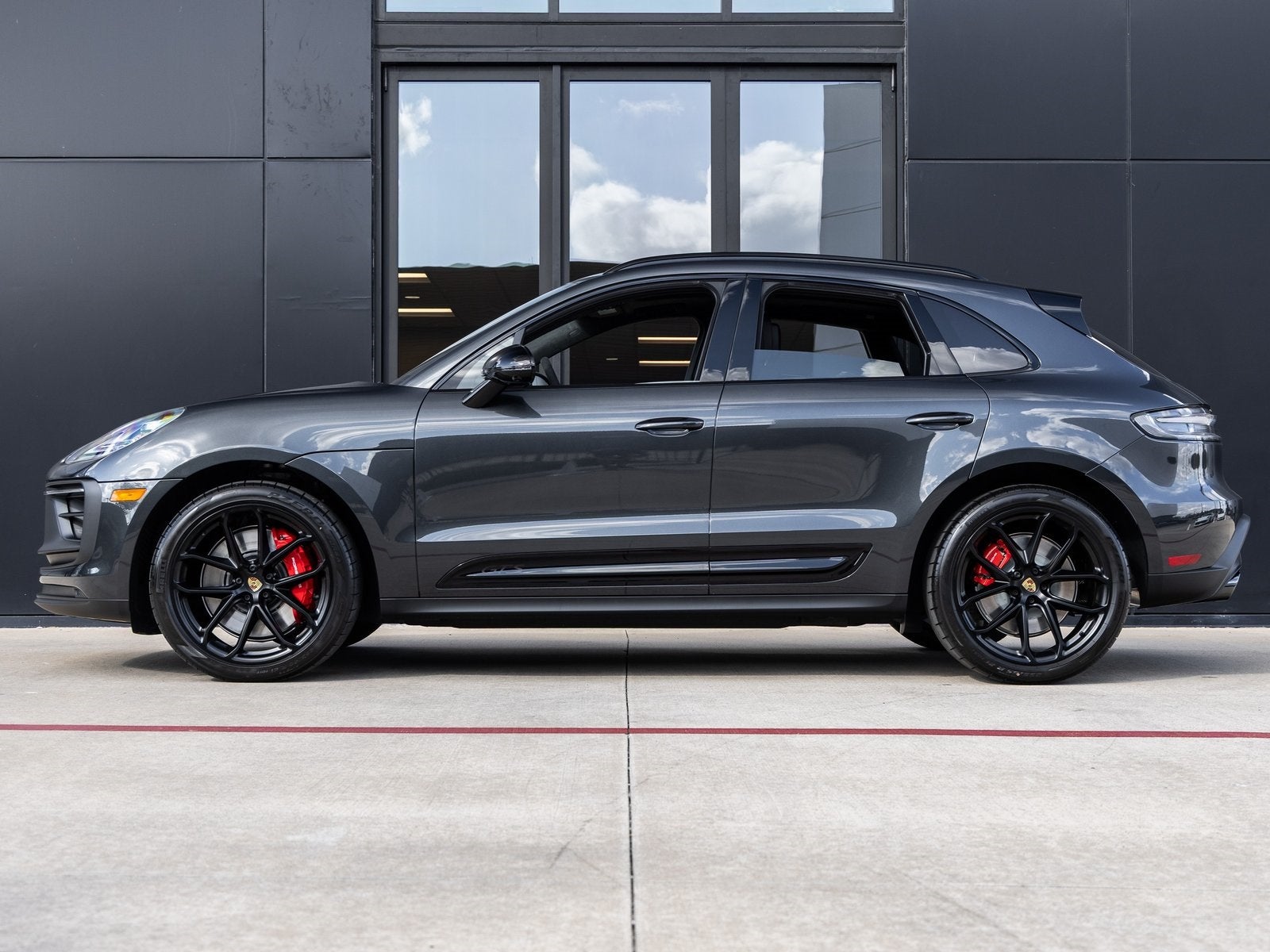 2026 Porsche Macan Macan GTS