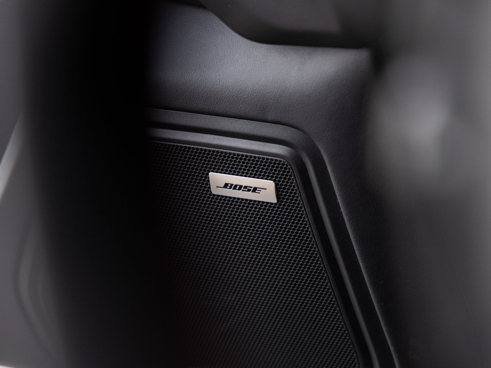 2026 Porsche Macan Macan GTS