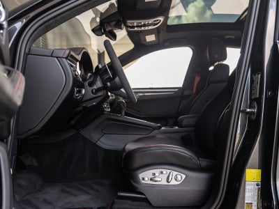 2026 Porsche Macan Macan GTS