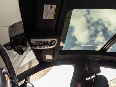 2026 Porsche Macan Macan GTS