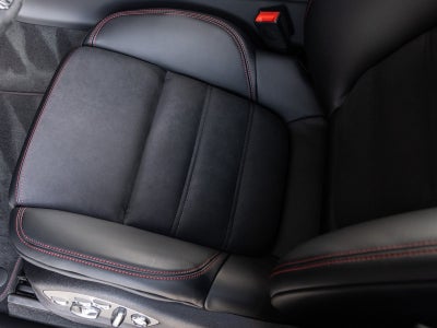 2026 Porsche Macan Macan GTS