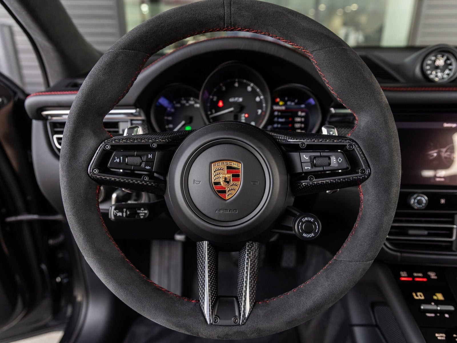 2026 Porsche Macan Macan GTS