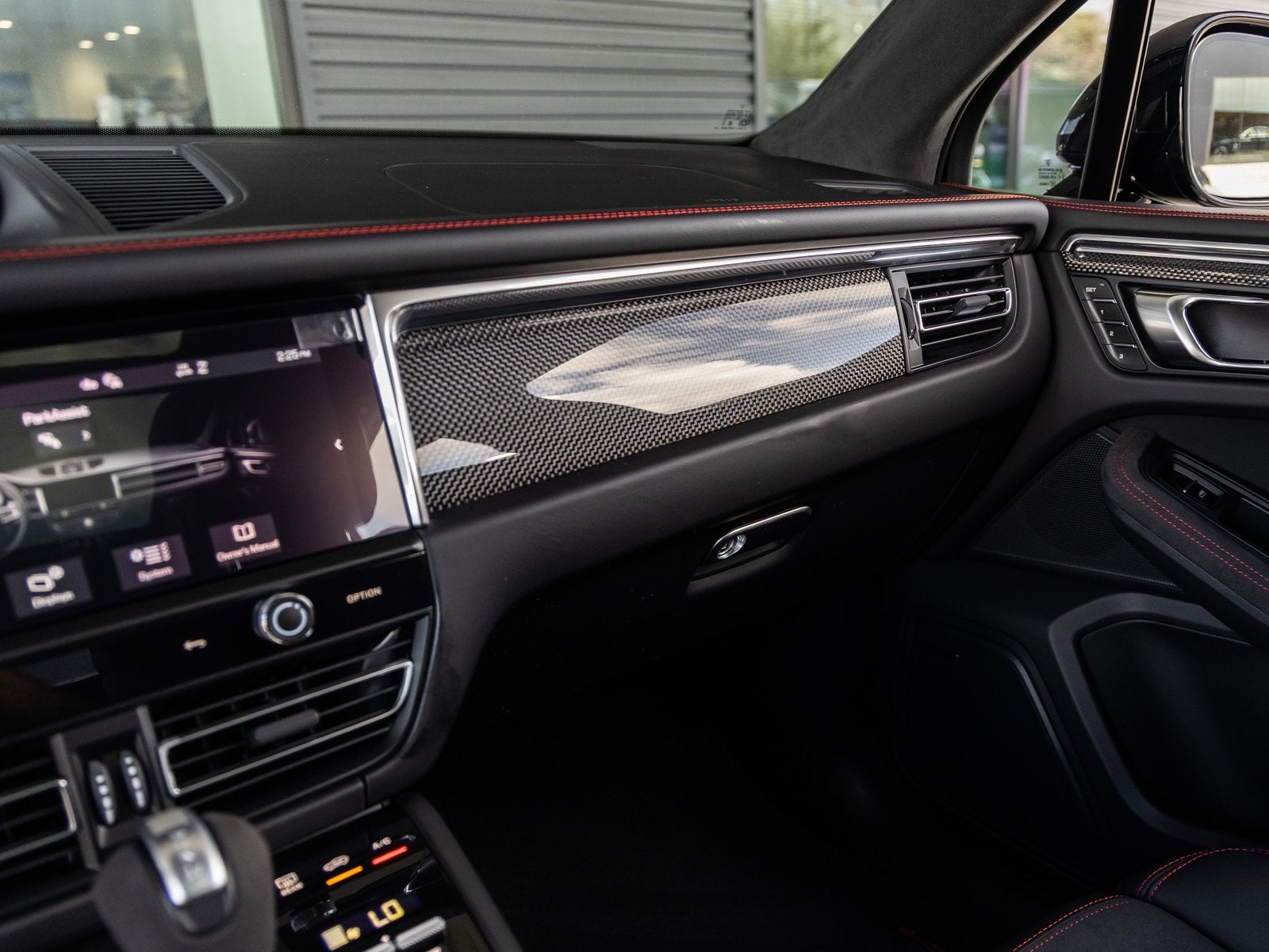 2026 Porsche Macan Macan GTS