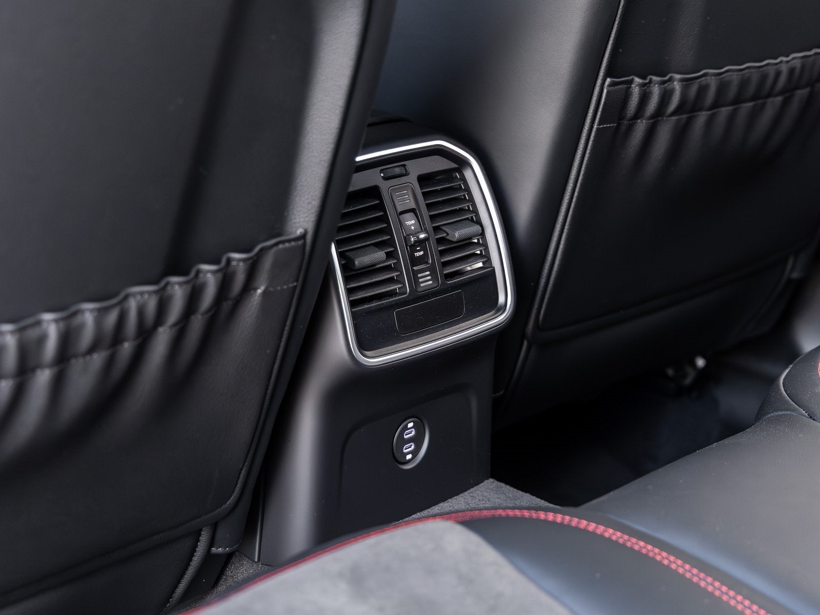 2026 Porsche Macan Macan GTS