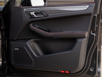 2026 Porsche Macan Macan GTS