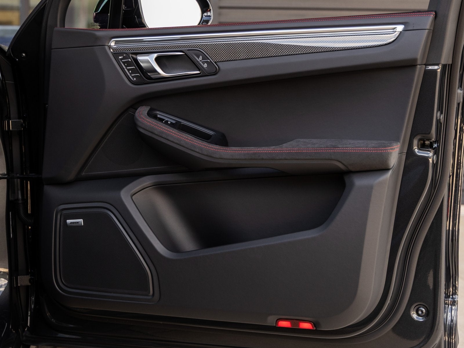 2026 Porsche Macan Macan GTS