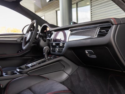 2026 Porsche Macan Macan GTS