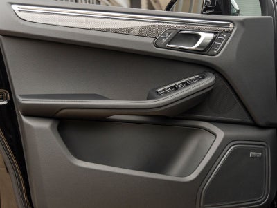 2026 Porsche Macan Macan GTS