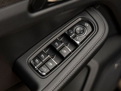 2026 Porsche Macan Macan GTS