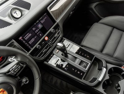 2026 Porsche Macan Macan GTS