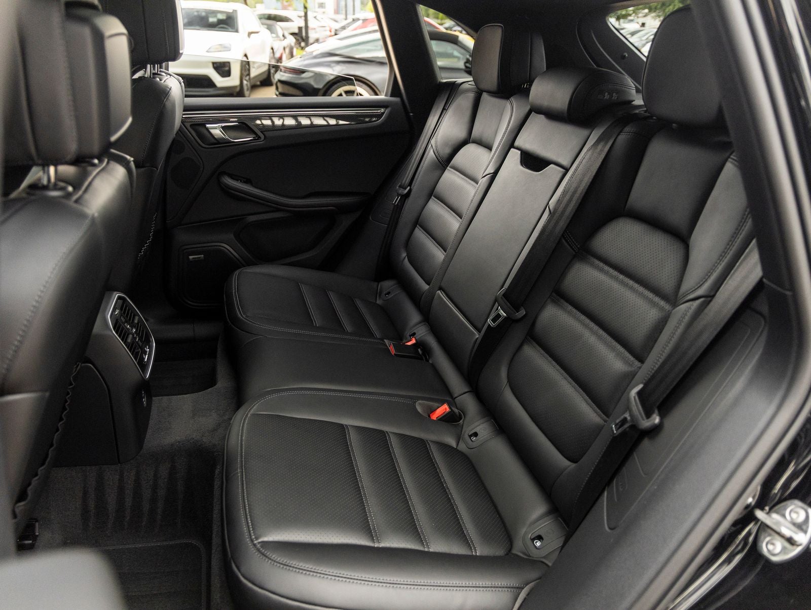 2026 Porsche Macan Macan GTS