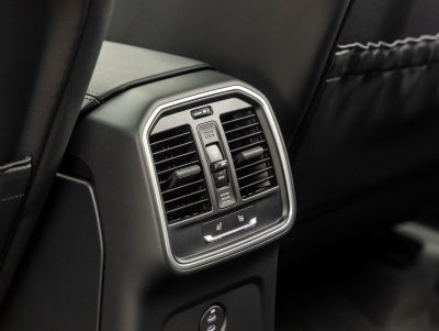 2026 Porsche Macan Macan GTS