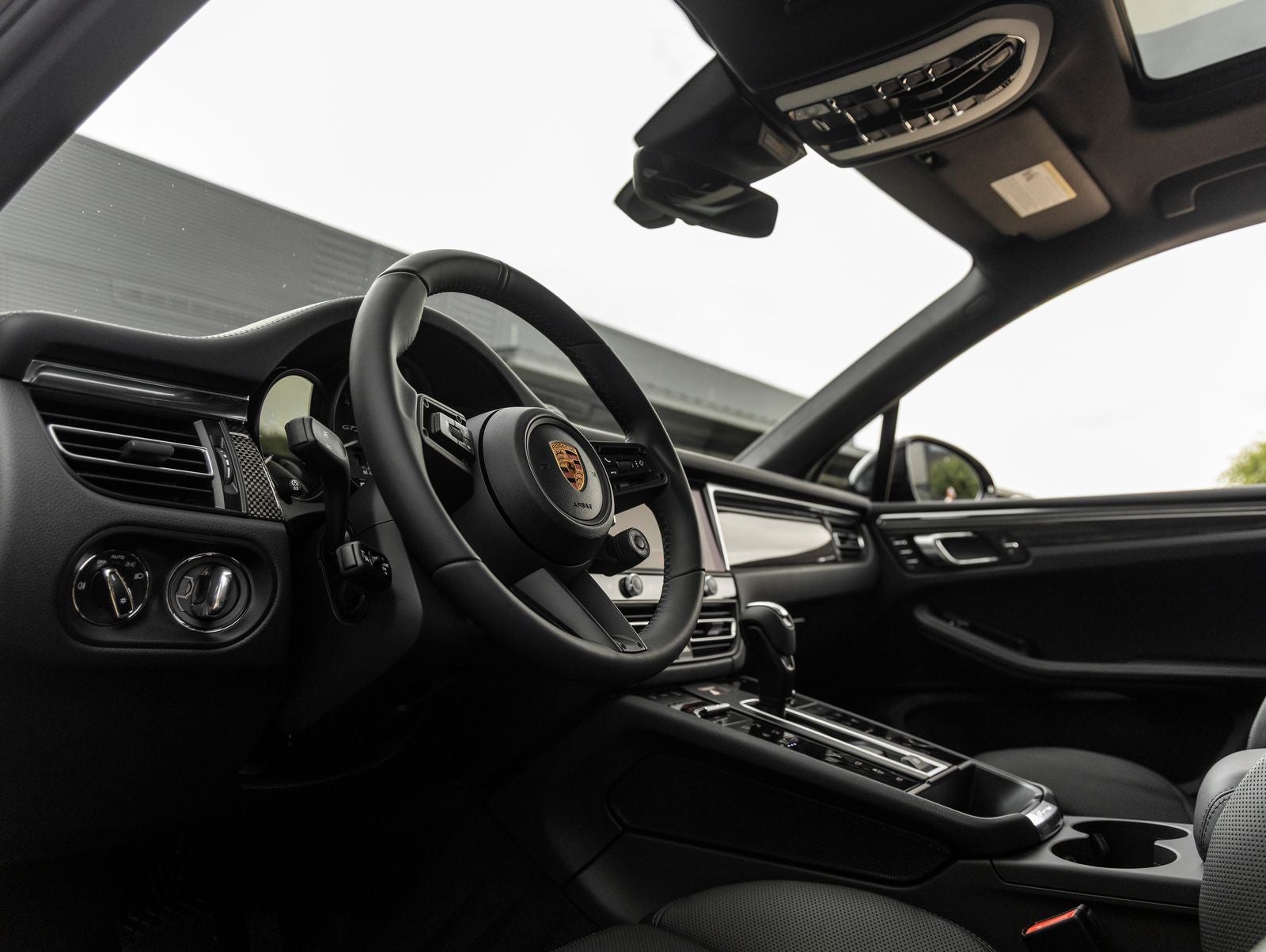 2026 Porsche Macan Macan GTS