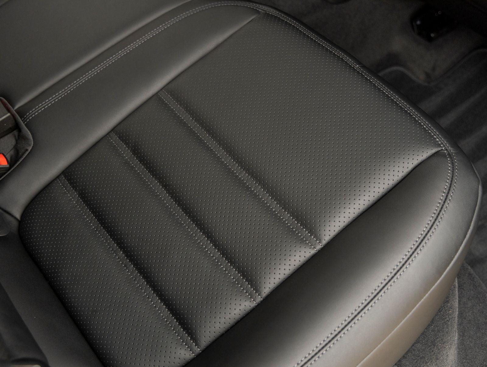 2026 Porsche Macan Macan GTS