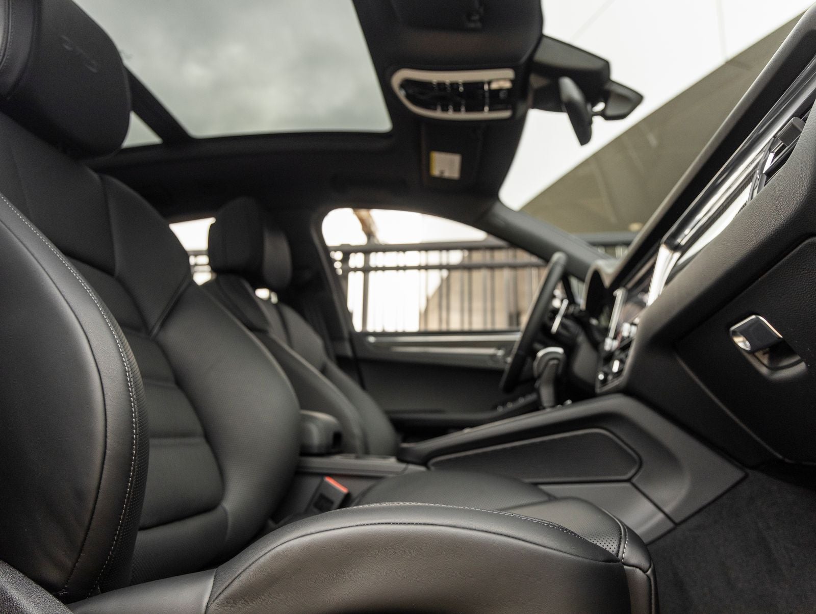 2026 Porsche Macan Macan GTS