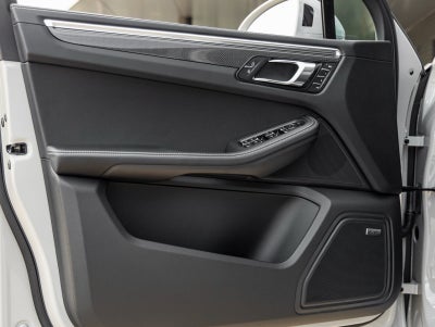 2026 Porsche Macan Macan GTS