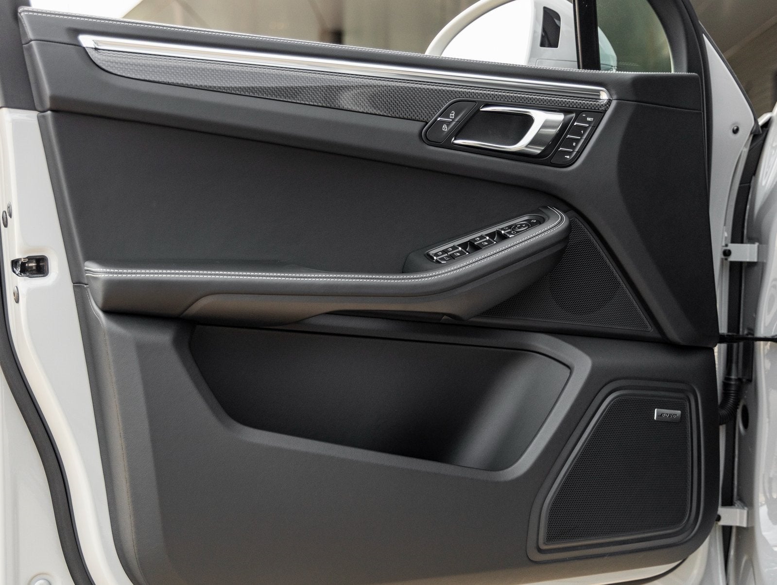 2026 Porsche Macan Macan GTS