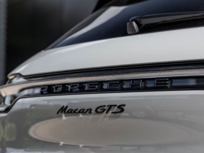 2026 Porsche Macan Macan GTS