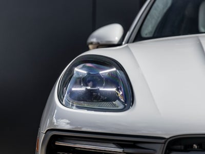 2026 Porsche Macan Macan GTS