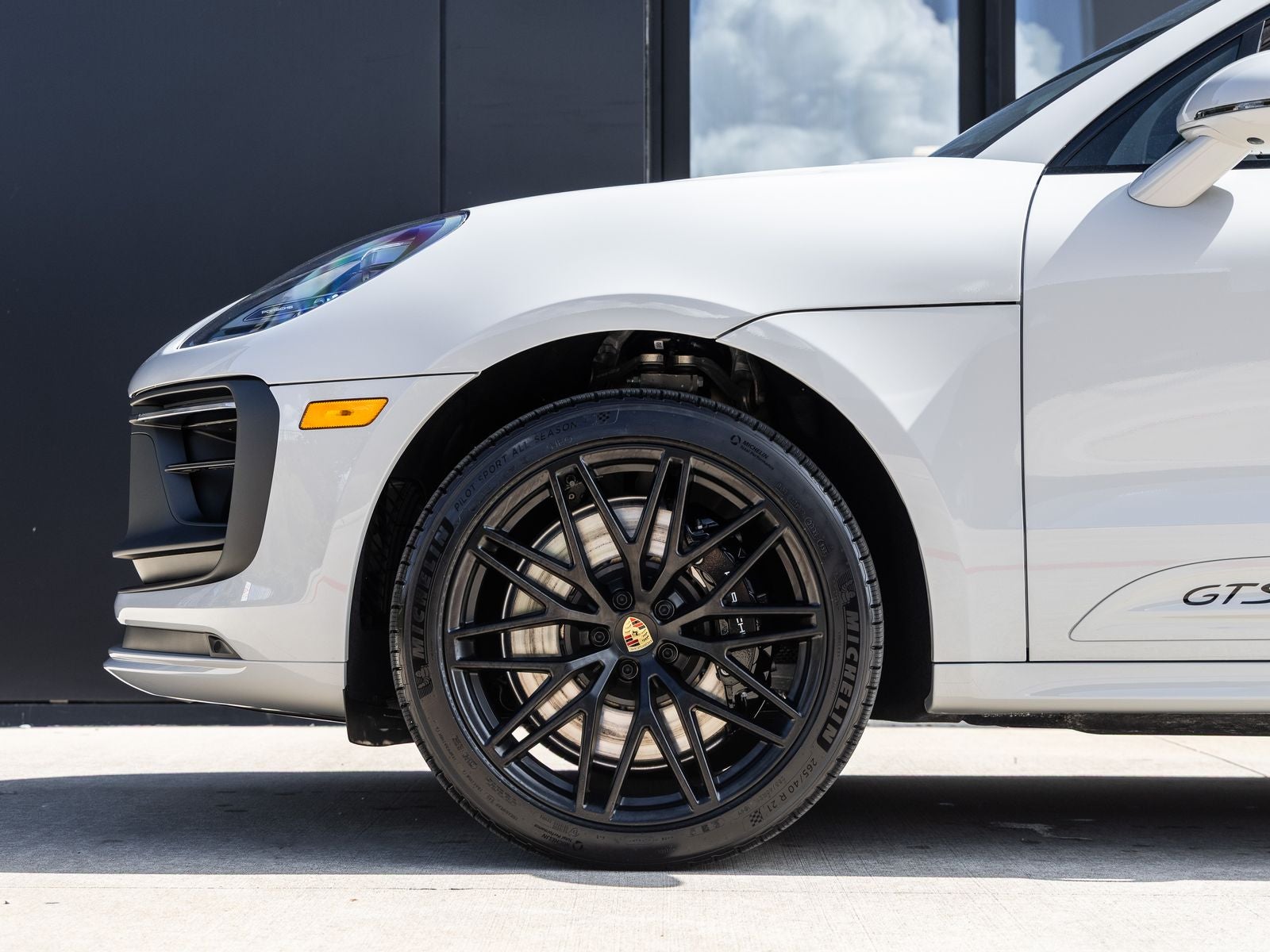 2026 Porsche Macan GTS