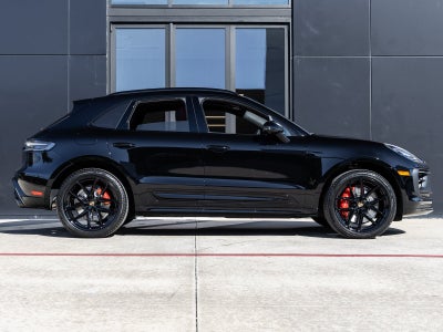 2026 Porsche Macan Macan GTS