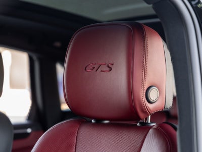 2026 Porsche Macan Macan GTS