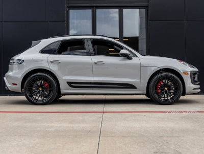 2026 Porsche Macan Macan GTS