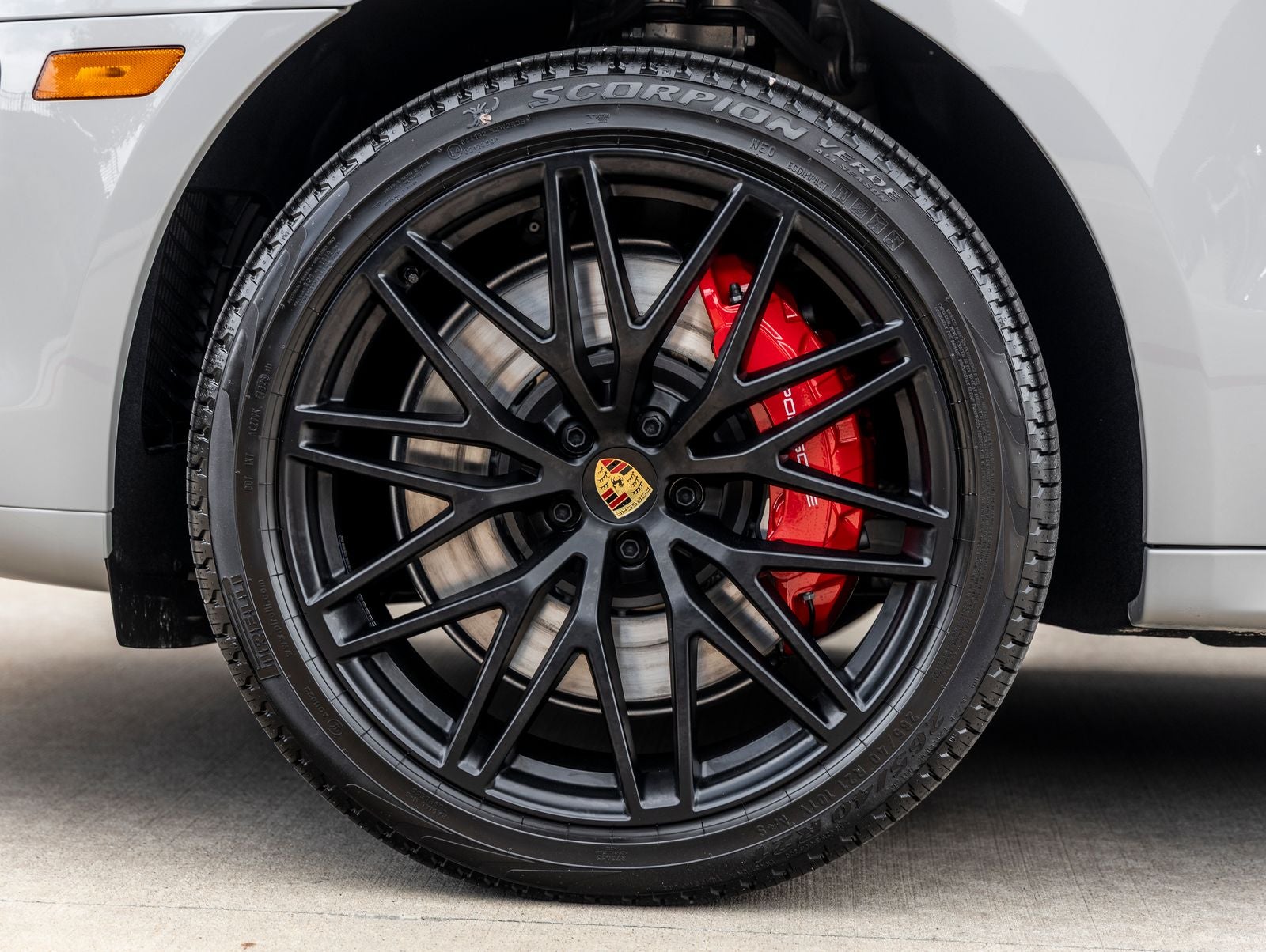 2026 Porsche Macan Macan GTS
