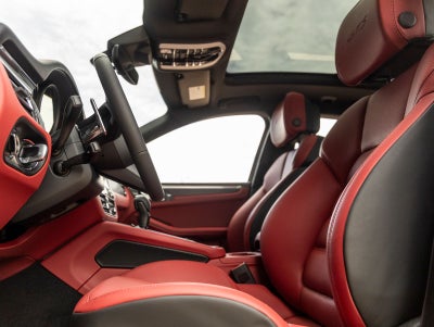 2026 Porsche Macan Macan GTS