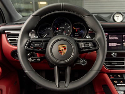 2026 Porsche Macan Macan GTS