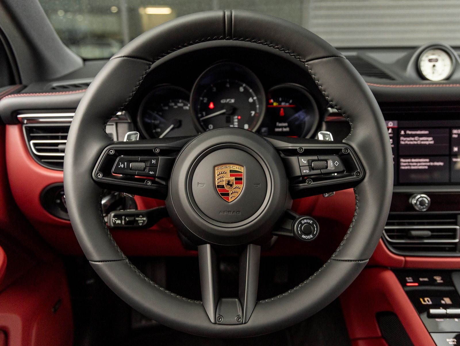 2026 Porsche Macan Macan GTS