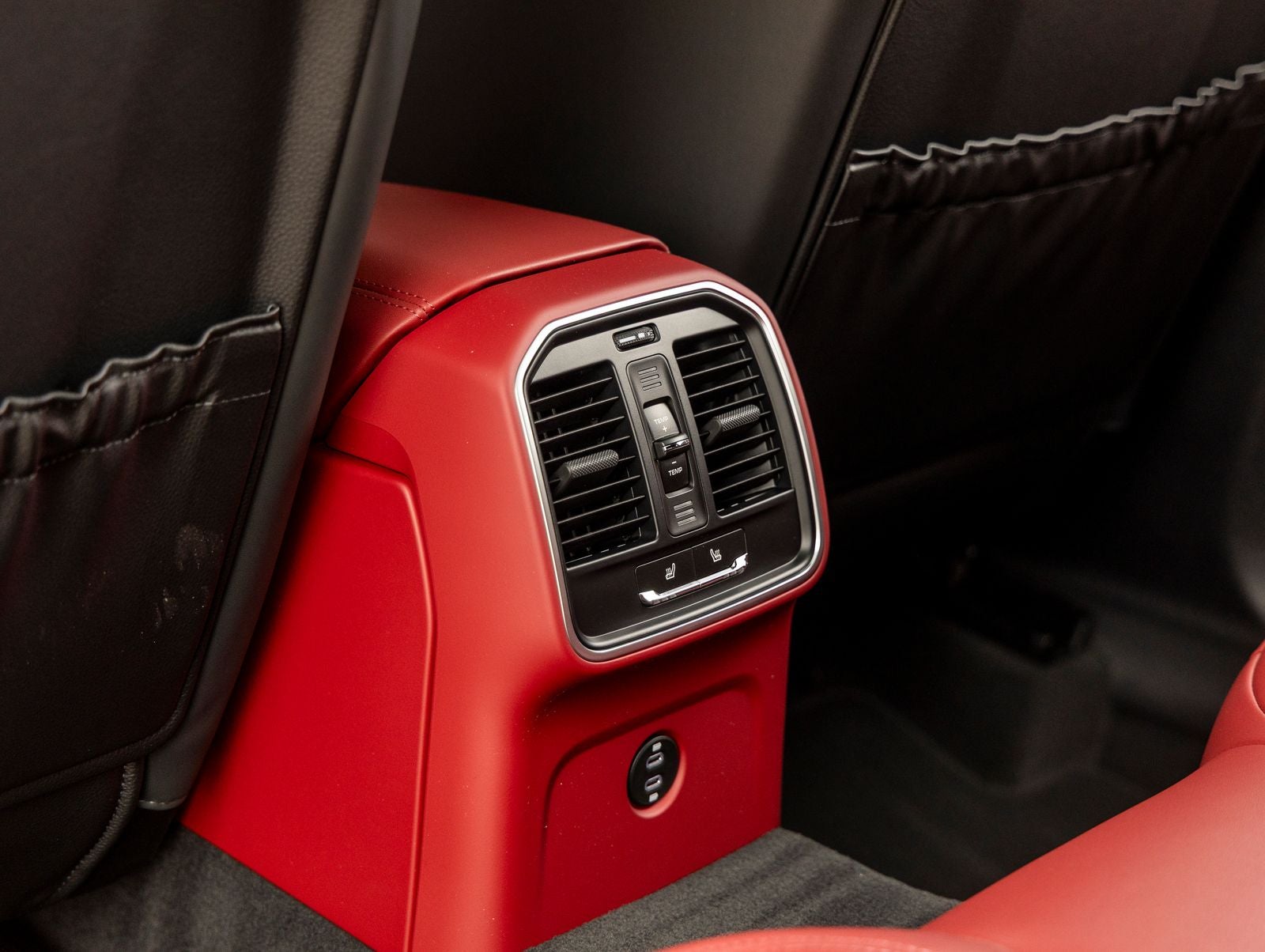 2026 Porsche Macan Macan GTS