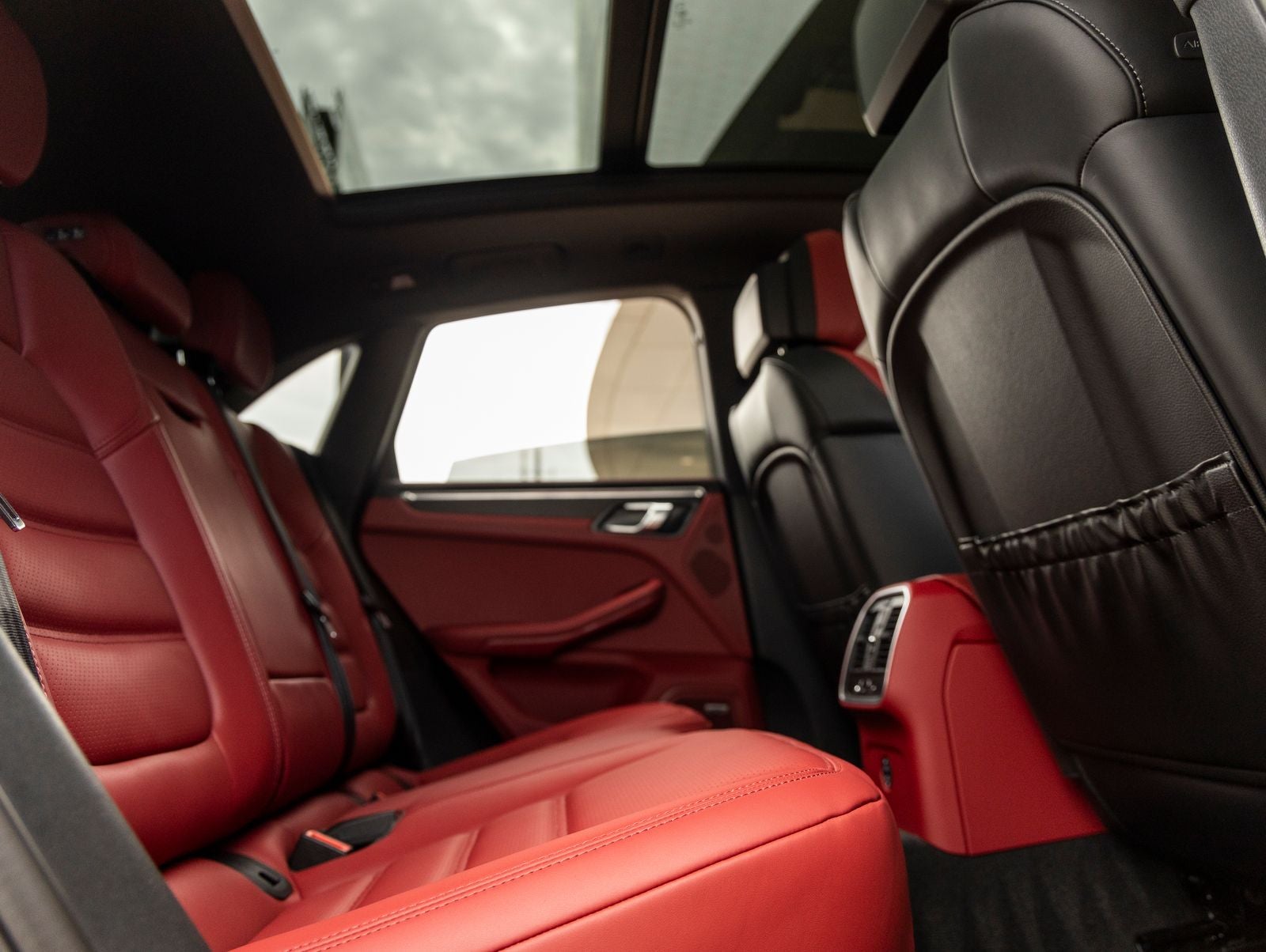 2026 Porsche Macan Macan GTS