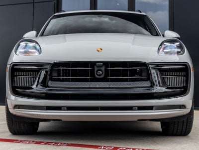 2026 Porsche Macan Macan GTS