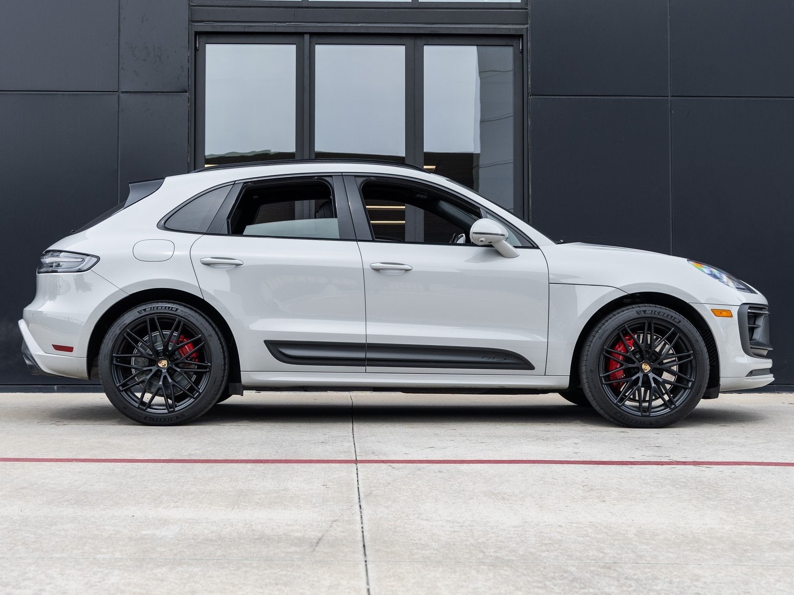 2023 Porsche Macan Macan GTS (MY23)