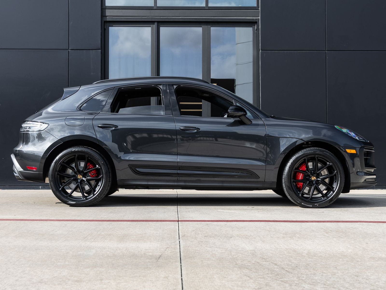 2026 Porsche Macan Macan GTS