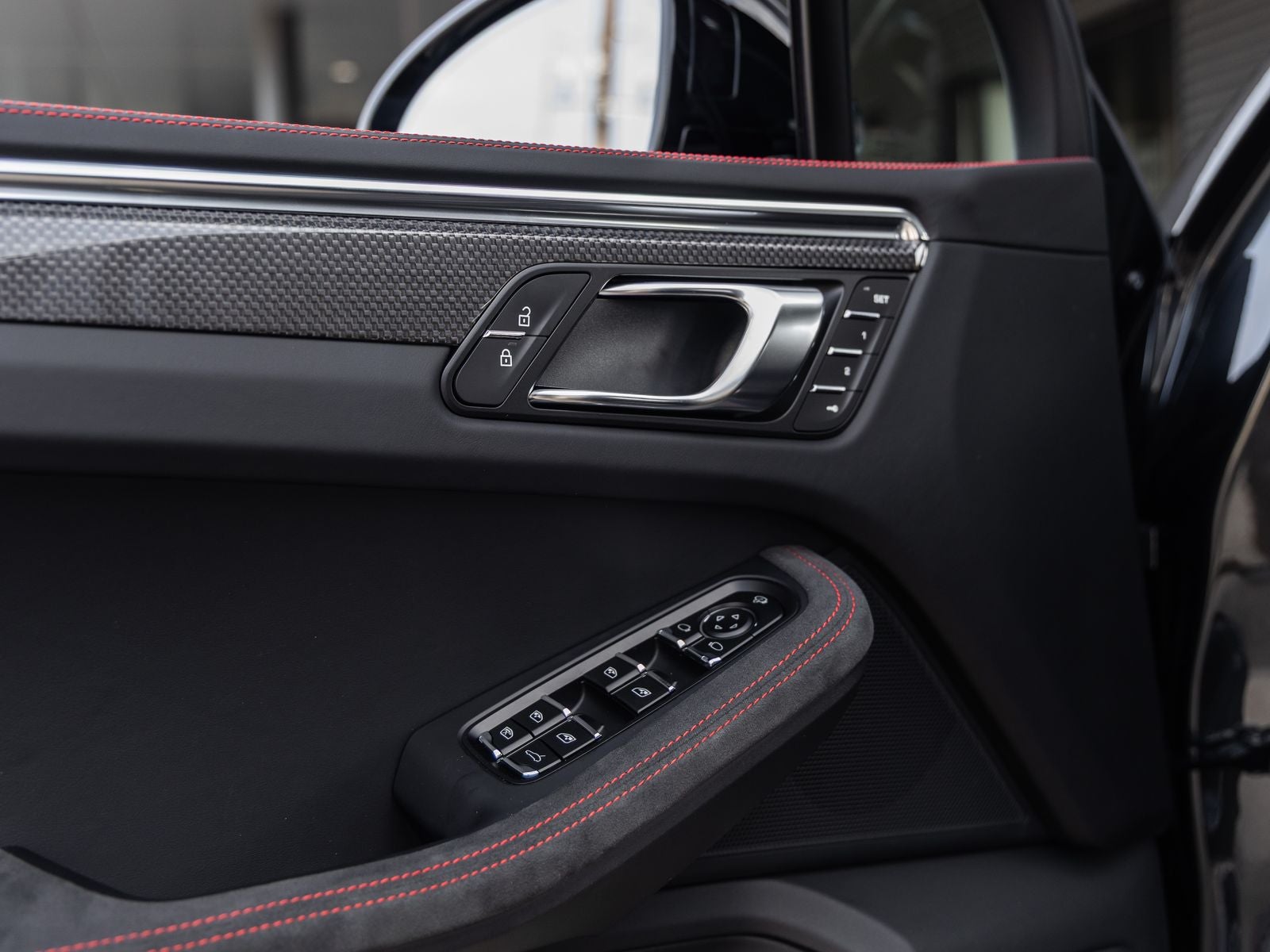 2026 Porsche Macan Macan GTS