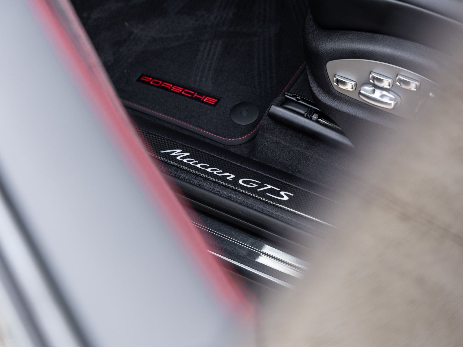 2026 Porsche Macan Macan GTS