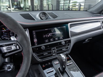 2026 Porsche Macan Macan GTS