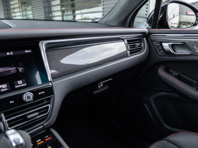 2026 Porsche Macan Macan GTS