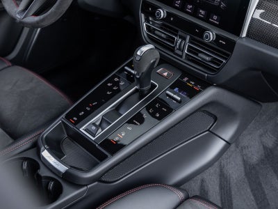 2026 Porsche Macan Macan GTS