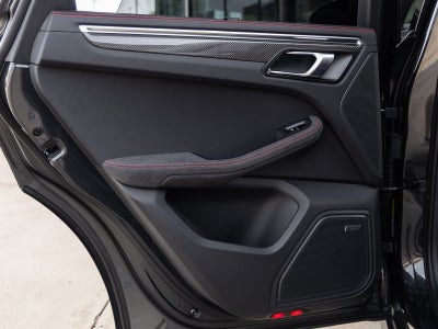 2026 Porsche Macan Macan GTS