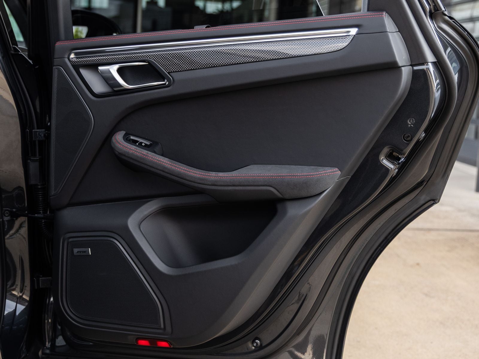 2026 Porsche Macan Macan GTS