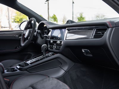 2026 Porsche Macan Macan GTS