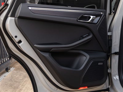 2026 Porsche Macan Macan GTS
