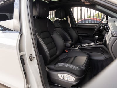 2026 Porsche Macan Macan GTS