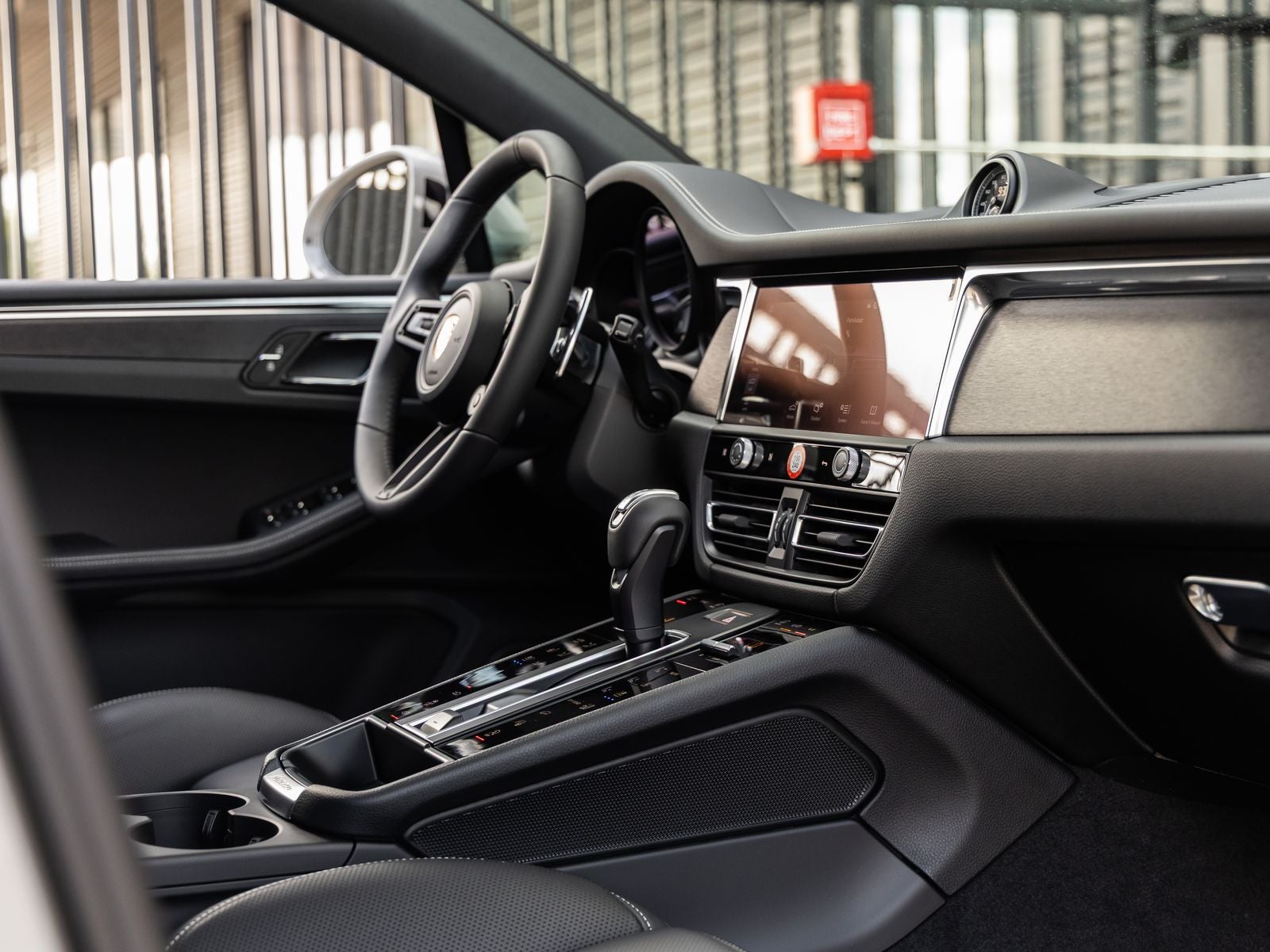 2026 Porsche Macan Macan GTS