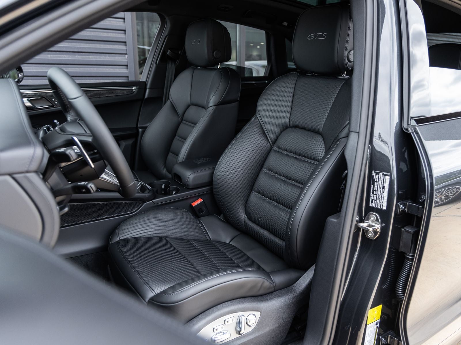 2026 Porsche Macan GTS