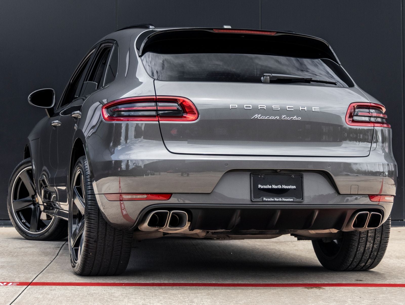 2017 Porsche Macan Turbo
