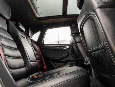 2017 Porsche Macan Turbo